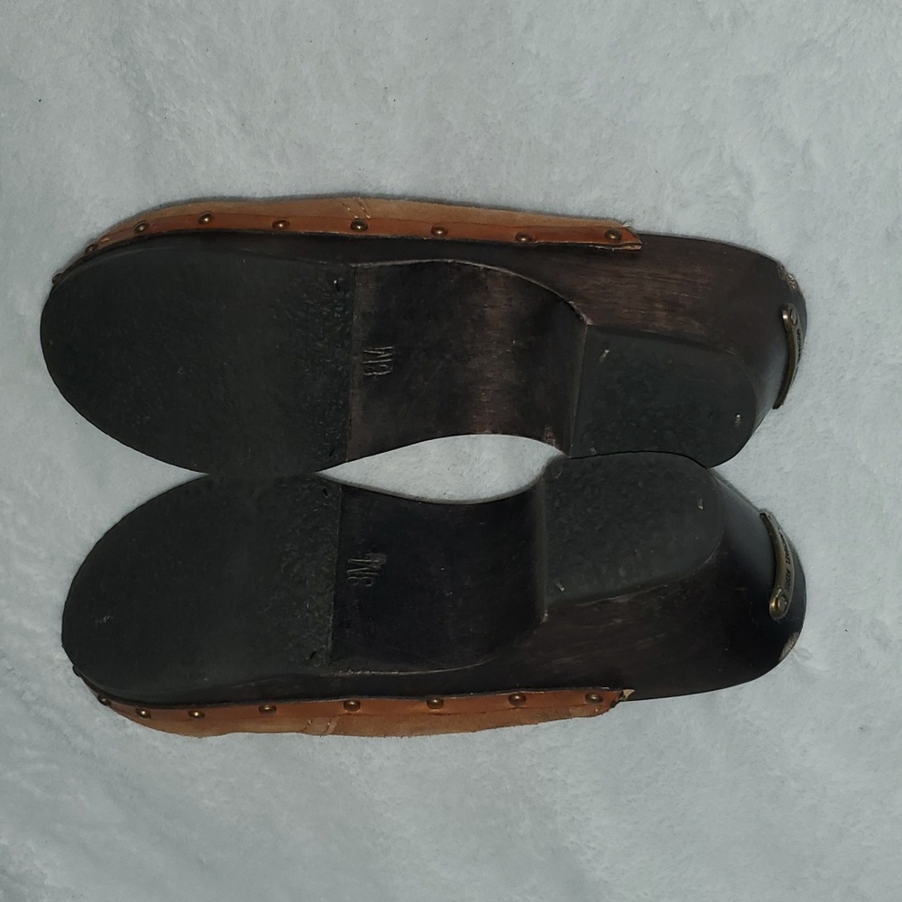 Michael Kors Rye Fringed Suede Studded Platform Clogs Size 8 - Picture 4 of 12